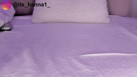 Snapshot of cutte_hanna18 chatting on May 22, 9:20 pm Hannah online show from May 22, 9:20 pm