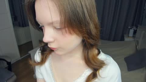 Anne online show from April 3, 5:38 am