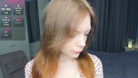 Snapshot of cuty_petite chatting on July 12, 5:31 am Anne online show from July 12, 5:31 am