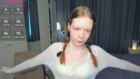 Snapshot of cuty_petite chatting on July 24, 5:38 am Anne online show from July 24, 5:38 am