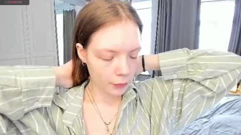 Snapshot of cuty_petite chatting on July 26, 5:48 am Anne online show from July 26, 5:48 am