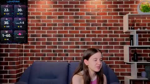 Snapshot of cwendenmon chatting on June 6, 6:56 pm Ashly online show from June 6, 6:56 pm