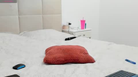 Eva online show from October 20, 5:57 pm