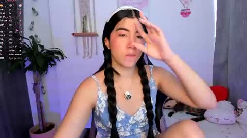 Snapshot of cyber_lizz chatting on June 27, 1:50 pm Liz online show from June 27, 1:50 pm