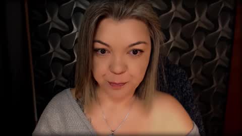 Snapshot of cyberdomme chatting on January 30, 1:00 am Full time mean bitch. online show from January 30, 1:00 am