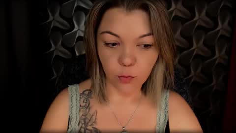 Snapshot of cyberdomme chatting on January 30, 11:02 pm Full time mean bitch. online show from January 30, 11:02 pm