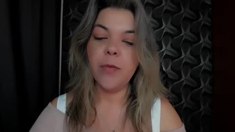 Snapshot of cyberdomme chatting on May 22, 10:48 pm Full time mean bitch. online show from May 22, 10:48 pm