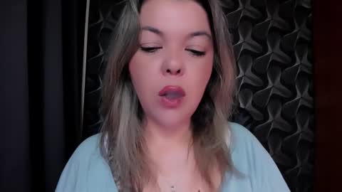 Snapshot of cyberdomme chatting on June 2, 9:50 pm Full time mean bitch. online show from June 2, 9:50 pm