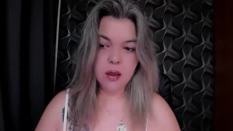 Snapshot of cyberdomme chatting on June 5, 3:46 am Full time mean bitch. online show from June 5, 3:46 am