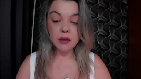 Snapshot of cyberdomme chatting on July 11, 10:44 pm Full time mean bitch. online show from July 11, 10:44 pm