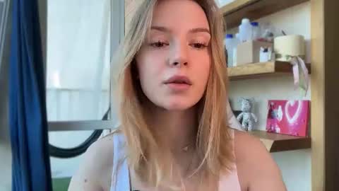 Snapshot of cyberl0ve_ chatting on June 16, 10:40 am Im Emi streaming with my friend Reyna today online show from June 16, 10:40 am