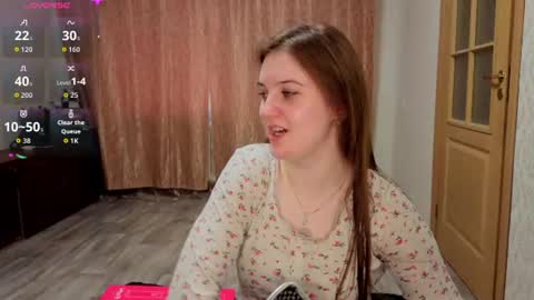 Snapshot of cyberlunafox chatting on June 15, 6:32 pm Luna online show from June 15, 6:32 pm