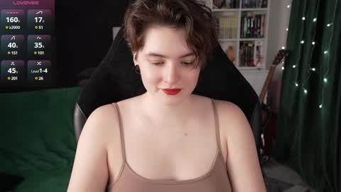 Helen Blossom online show from February 5, 8:25 pm