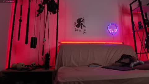 Snapshot of cyberxgoddess_ chatting on June 21, 1:08 am Lily Goddess online show from June 21, 1:08 am