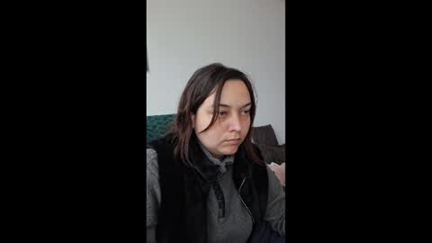 Snapshot of cyndee_winter chatting on April 6, 1:34 pm Cyndee Winter online show from April 6, 1:34 pm