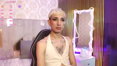 Snapshot of cyrus_tay chatting on June 3, 3:06 pm cyrus_tay online show from June 3, 3:06 pm