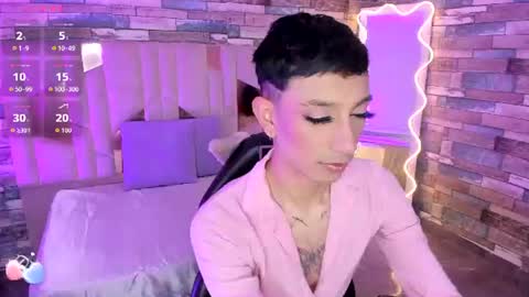 Snapshot of cyrus_tay chatting on June 23, 12:47 pm cyrus_tay online show from June 23, 12:47 pm