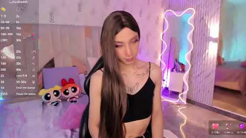 Snapshot of cyrus_tay chatting on July 24, 4:21 am cyrus_tay online show from July 24, 4:21 am