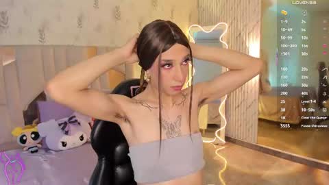 Snapshot of cyrus_tay chatting on July 25, 4:21 am cyrus_tay online show from July 25, 4:21 am