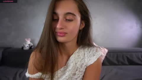 Snapshot of czamabech chatting on May 19, 1:00 am Isabella online show from May 19, 1:00 am