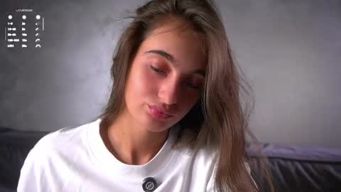 Snapshot of czamabech chatting on May 23, 1:11 am Isabella online show from May 23, 1:11 am