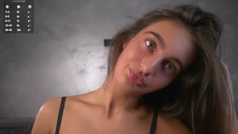 Snapshot of czamabech chatting on August 7, 1:07 am Isabella online show from August 7, 1:07 am
