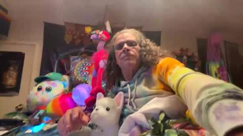 Snapshot of czechlove chatting on October 27, 6:06 am Andrew Thomas online show from October 27, 6:06 am
