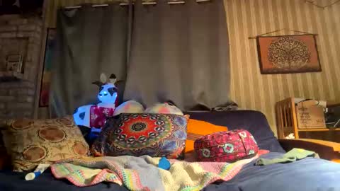 Snapshot of czechlove chatting on November 28, 9:23 am Andrew Thomas online show from November 28, 9:23 am