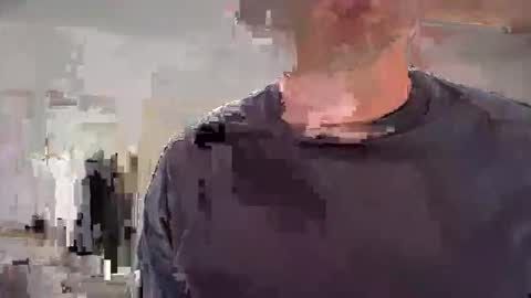 Snapshot of czen888 chatting on April 1, 9:10 am Czen online show from April 1, 9:10 am