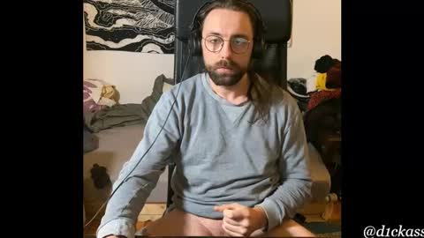 Snapshot of d1ckass chatting on October 31, 3:24 pm d1ckass online show from October 31, 3:24 pm