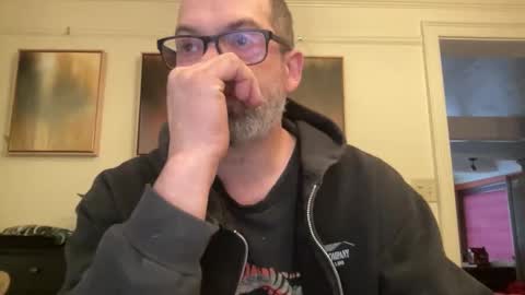 d4ddy858 online show from December 18, 8:37 pm