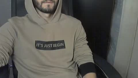 Snapshot of d_____________k chatting on November 2, 9:44 am Dolce online show from November 2, 9:44 am