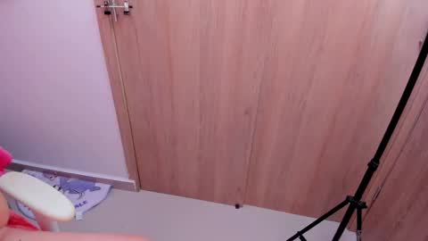 Snapshot of d___darling chatting on December 30, 9:37 am darling online show from December 30, 9:37 am