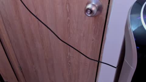 Snapshot of d___darling chatting on February 17, 9:56 am darling online show from February 17, 9:56 am