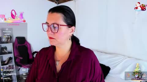 Mia  online show from December 22, 11:07 am