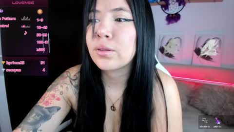 Ailyn  online show from September 12, 10:43 pm