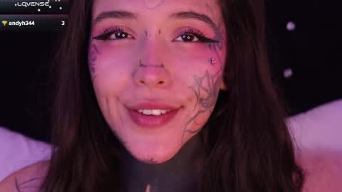 Darlene online show from February 21, 6:37 pm