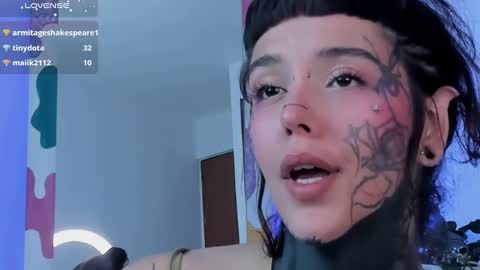 Darlene online show from March 9, 1:04 am