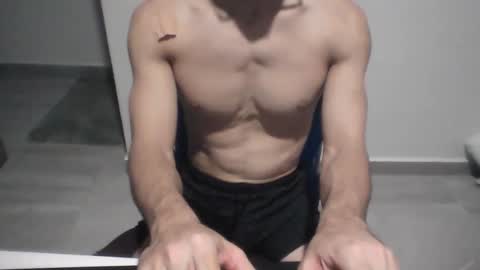 Snapshot of dabeibe chatting on March 10, 1:45 am Jewbb online show from March 10, 1:45 am