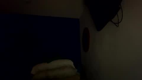 Snapshot of dabeibe chatting on December 3, 7:38 am Jewbb online show from December 3, 7:38 am