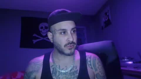 Snapshot of dabirdfree chatting on December 2, 5:15 am Destroyer online show from December 2, 5:15 am