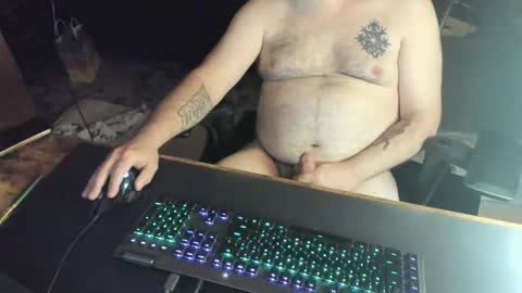 Snapshot of dadbodfatrod chatting on November 8, 4:40 pm Daddy online show from November 8, 4:40 pm