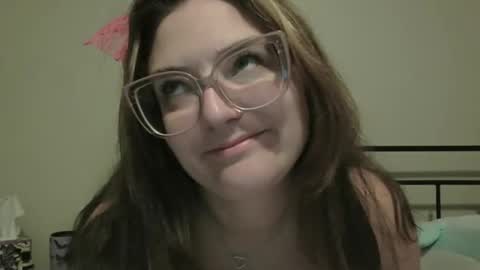 Snapshot of daddies_princesss chatting on September 12, 12:33 am daddies_princesss online show from September 12, 12:33 am