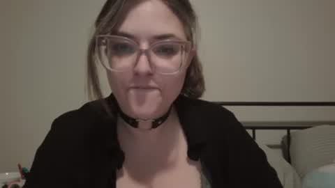 Snapshot of daddies_princesss chatting on September 25, 11:52 pm daddies_princesss online show from September 25, 11:52 pm