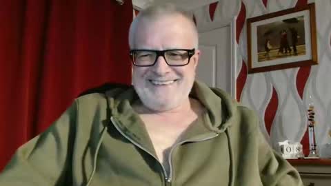 Brian ... online show from April 8, 8:09 pm