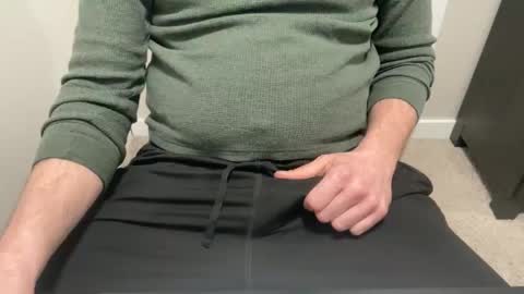 daddnextdoor online show from January 7, 9:50 pm