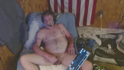 Snapshot of daddy38345 chatting on October 8, 12:41 am daddy38345 online show from October 8, 12:41 am