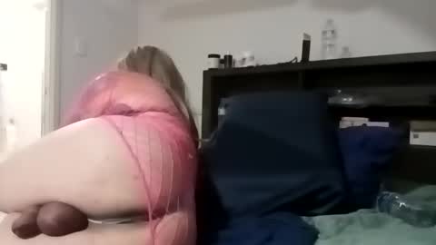 Snapshot of daddy69sx77 chatting on May 26, 3:52 pm Kasey Xdresser online show from May 26, 3:52 pm