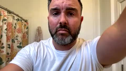 Snapshot of daddy_drew_va chatting on July 19, 10:46 pm Daddy Drew online show from July 19, 10:46 pm