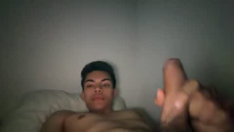 Snapshot of daddy_long_legs25 chatting on July 14, 12:24 am daddy_long_legs25 online show from July 14, 12:24 am